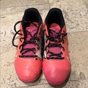 Nike Kids Pink and Black Softball 🥎 Cleats